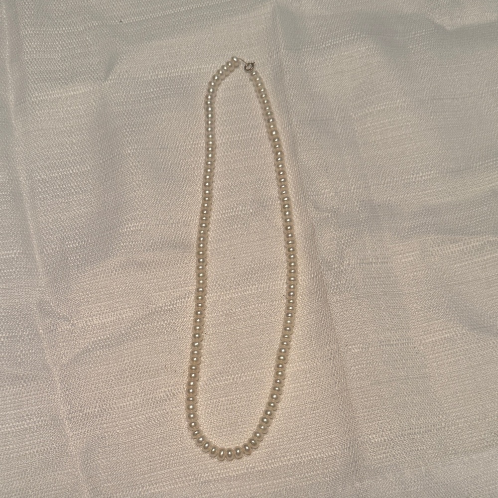 Elegant Pearl Necklace
